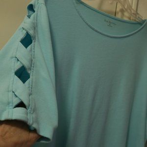 Kim Rogers pale blue trellis pattern mid sleeve loose fit tee